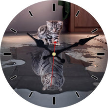 Load image into Gallery viewer, The wall clock