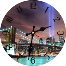 Load image into Gallery viewer, The wall clock